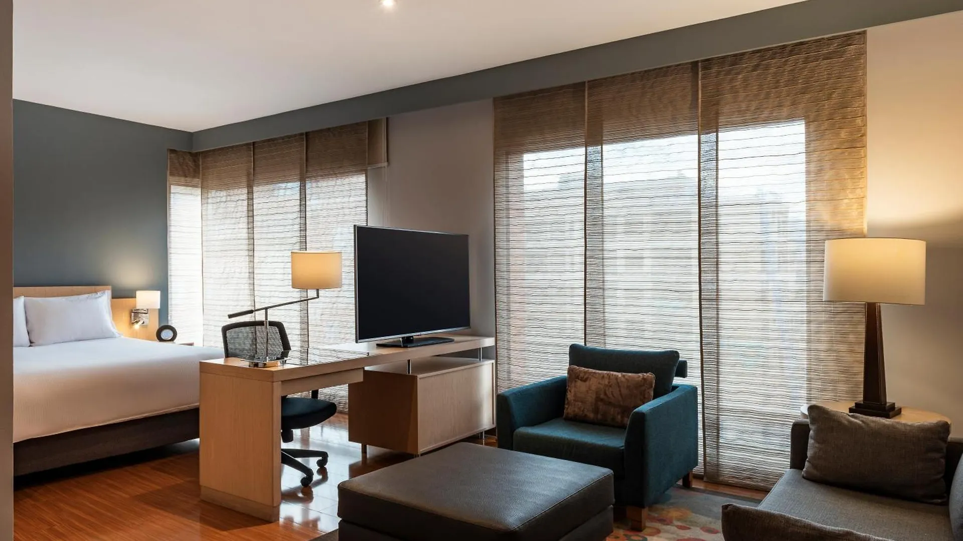 Doubletree By Hilton Bogota Calle 100,Co 4*,  קולומביה
